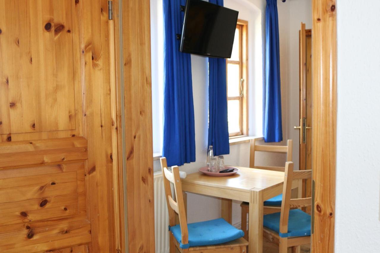 Altstadtcafe Und Pension 하벨베르크 외부 사진