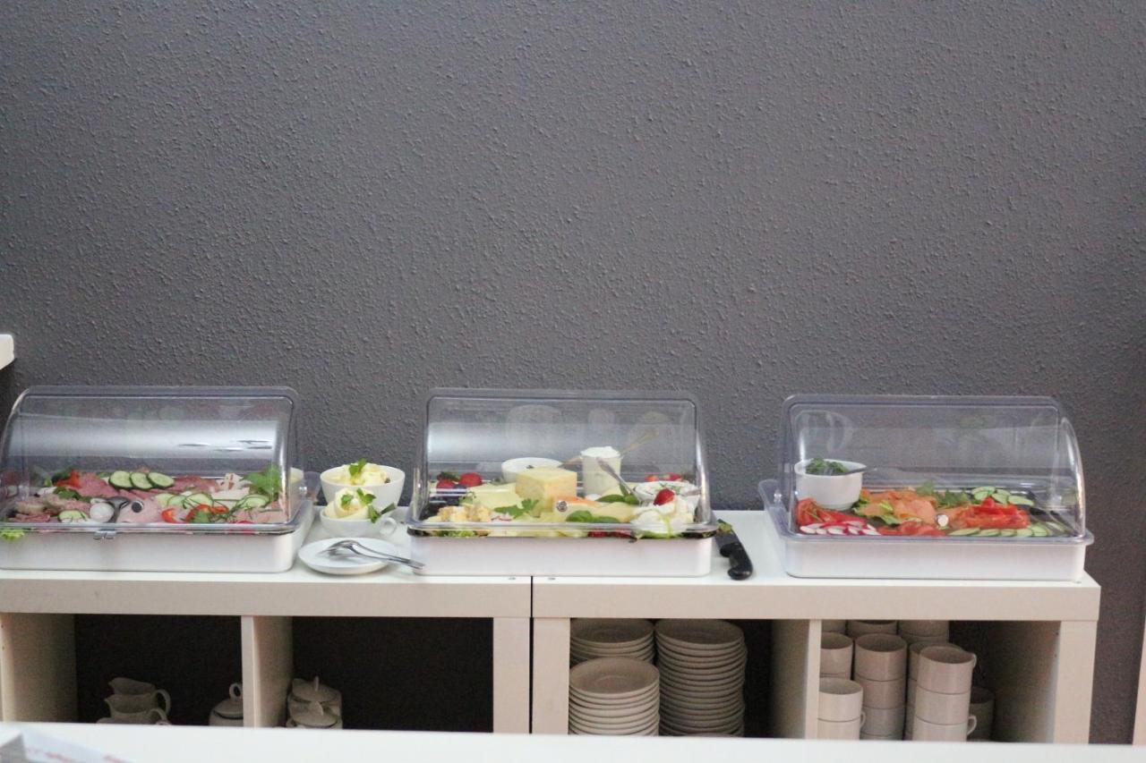 Altstadtcafe Und Pension 하벨베르크 외부 사진