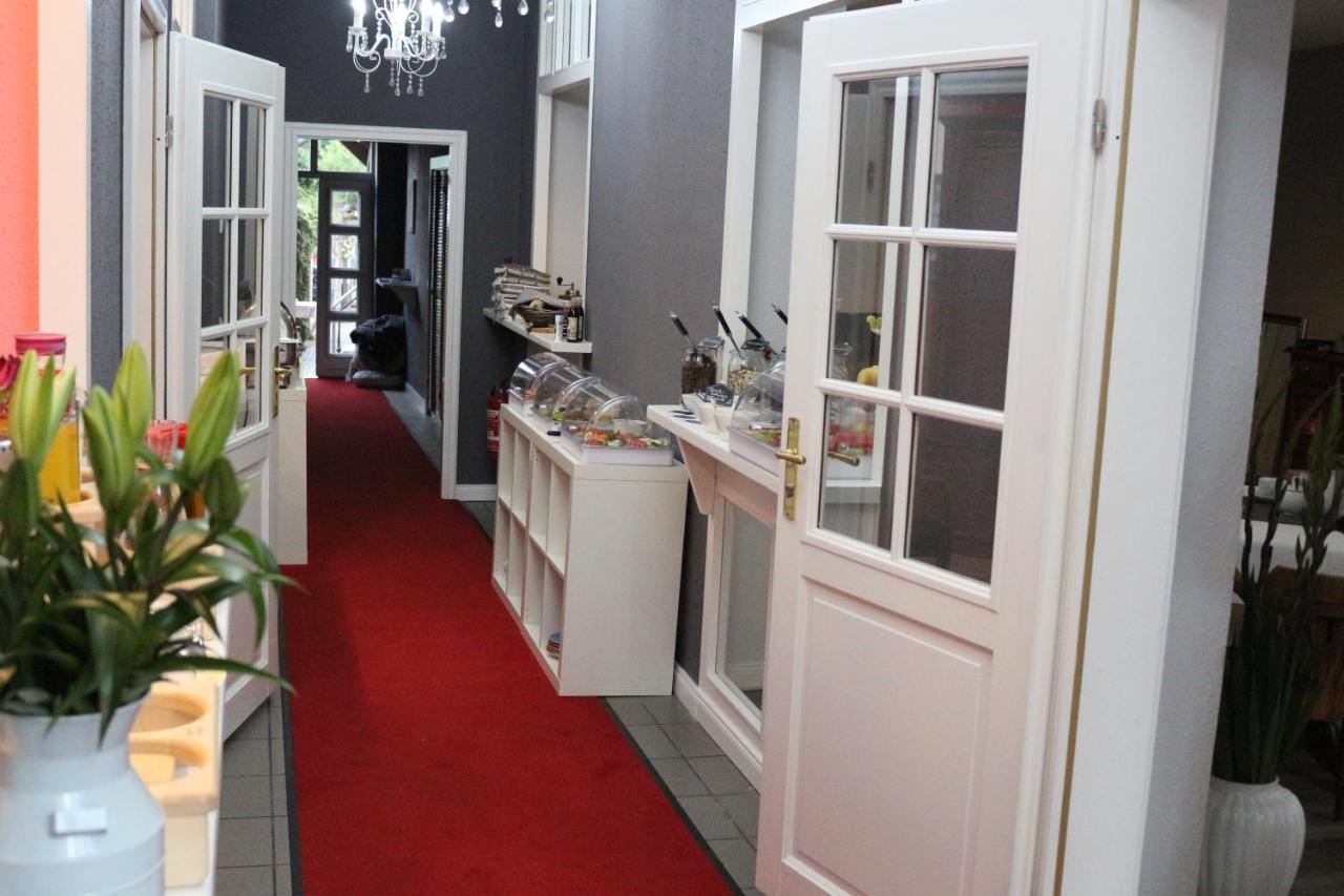 Altstadtcafe Und Pension 하벨베르크 외부 사진